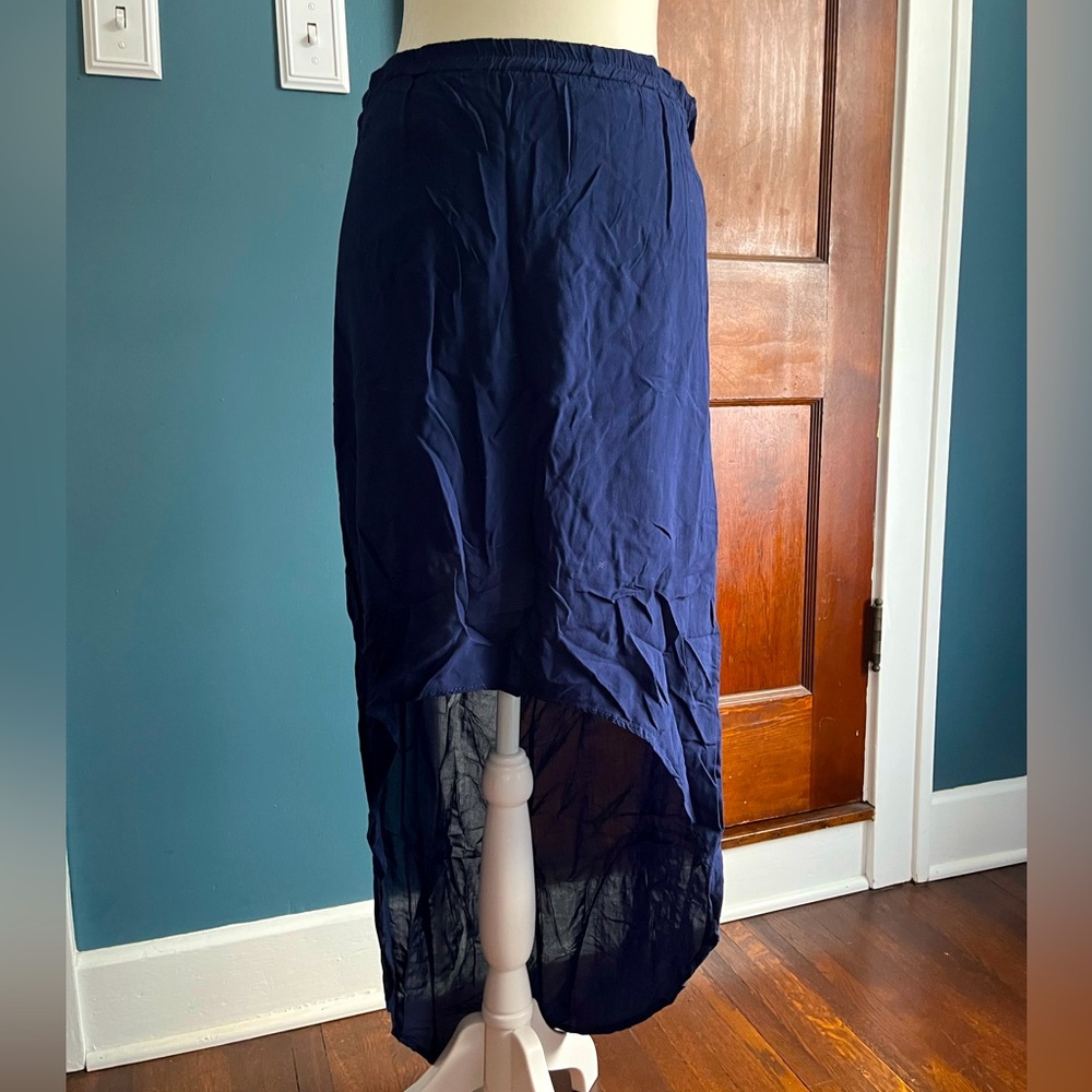 High- Lo Skirt 💙 Navy